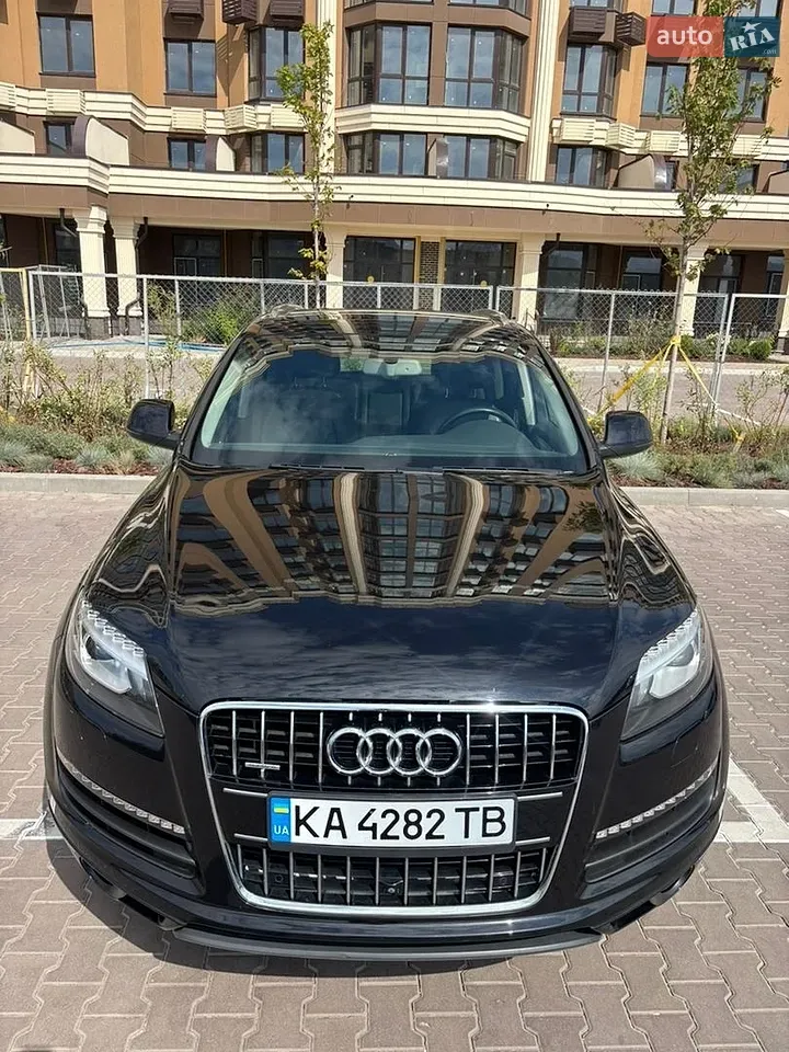 Audi Q7 2013 photo 5