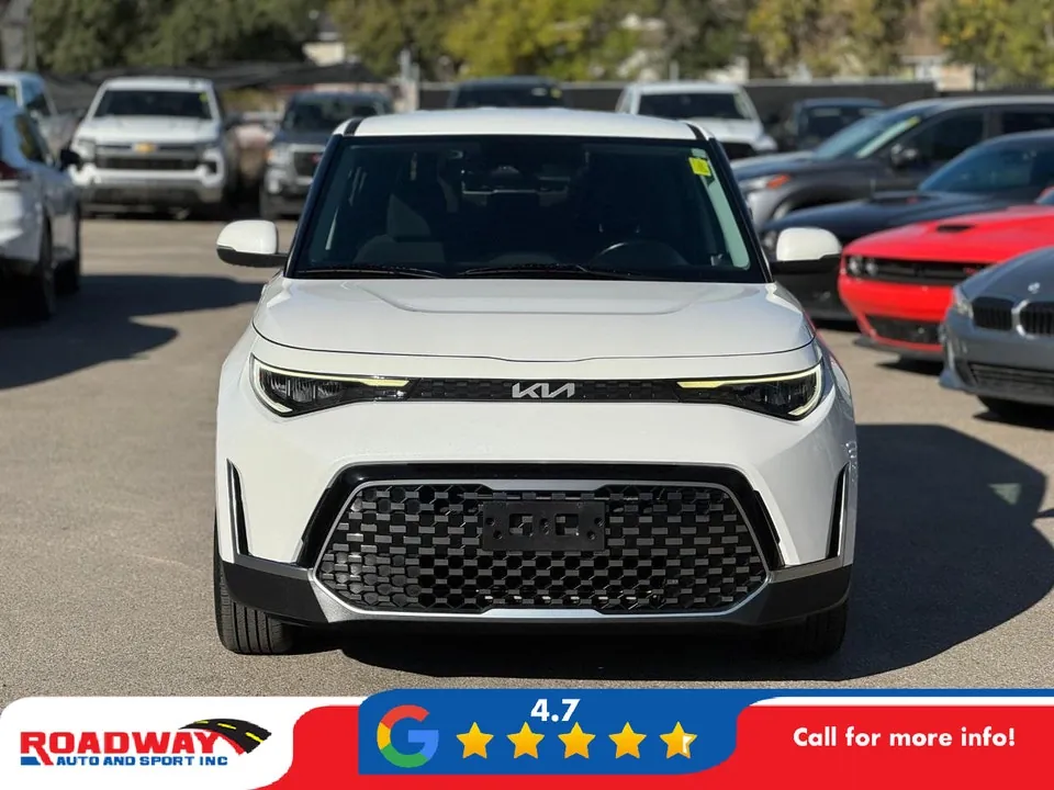 Kia Soul 2023 photo 2