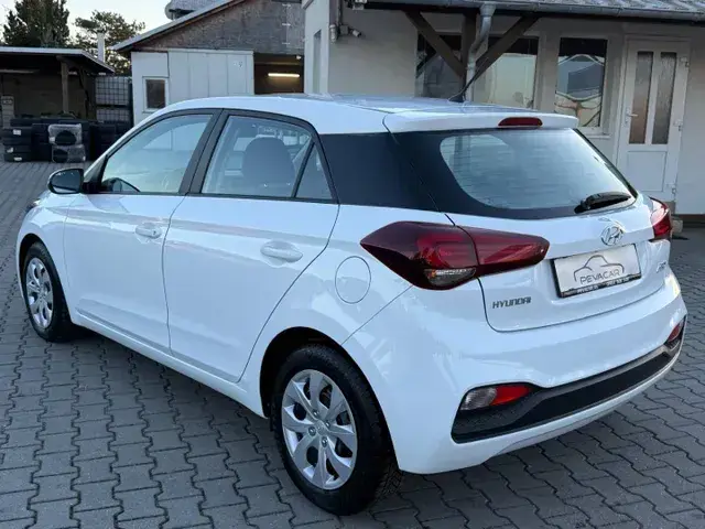 Hyundai I20