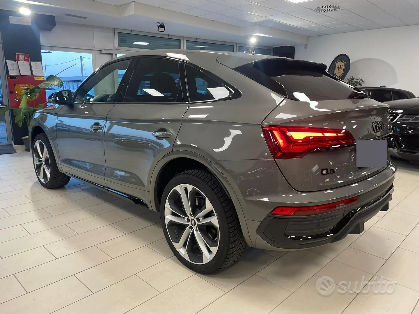 Audi Q5 2023 photo 3