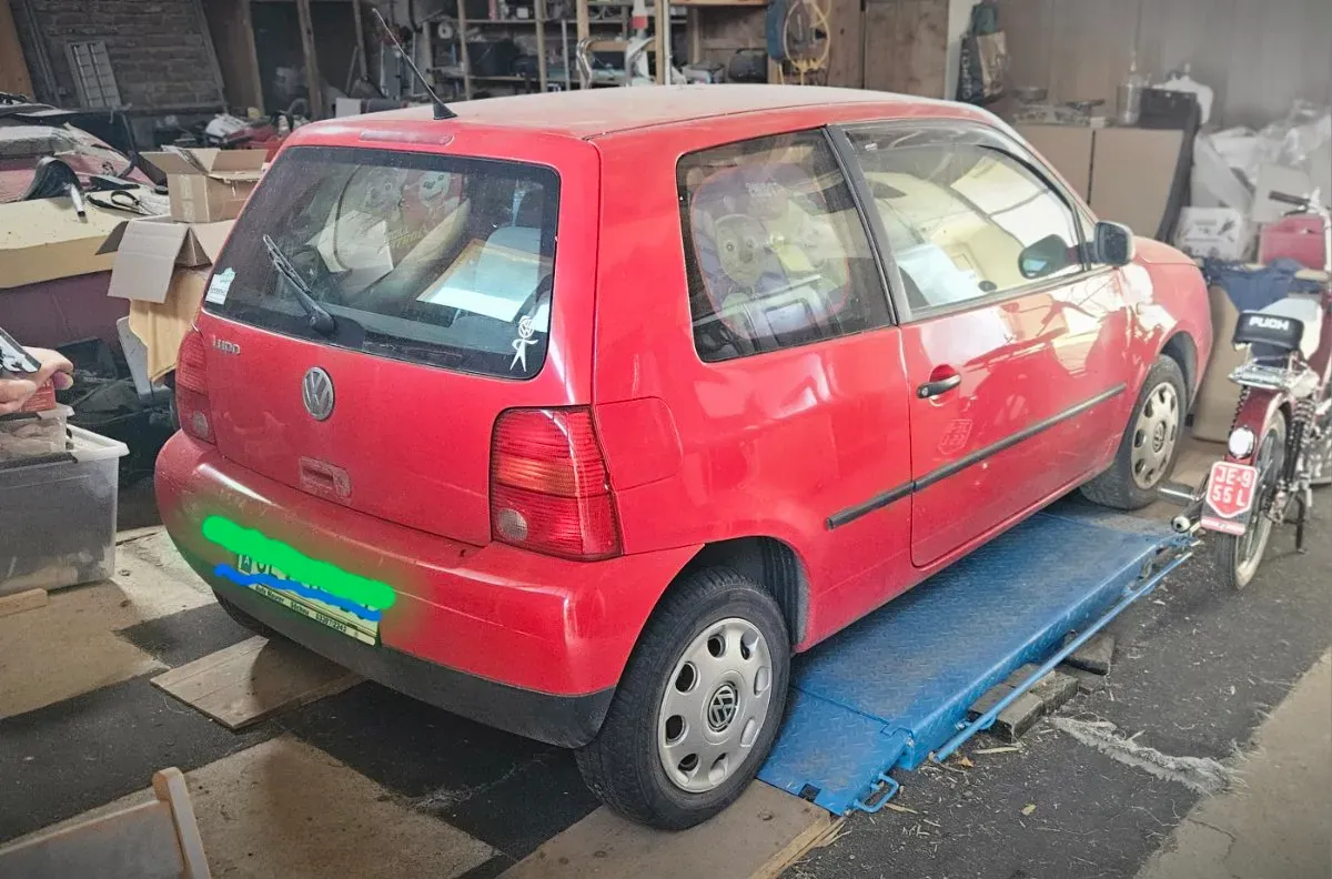 Volkswagen Lupo 1999 photo 2