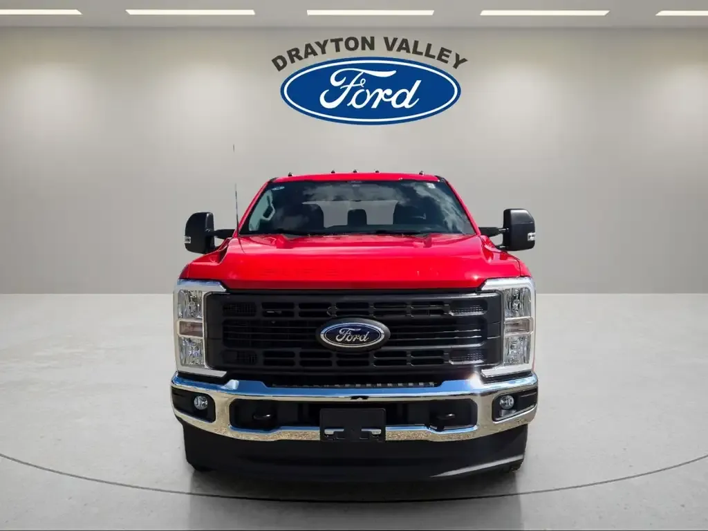 Ford F250 2026 photo 2