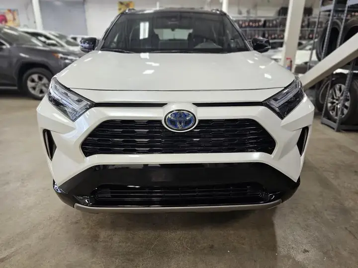 Toyota Rav4 2023 photo 3