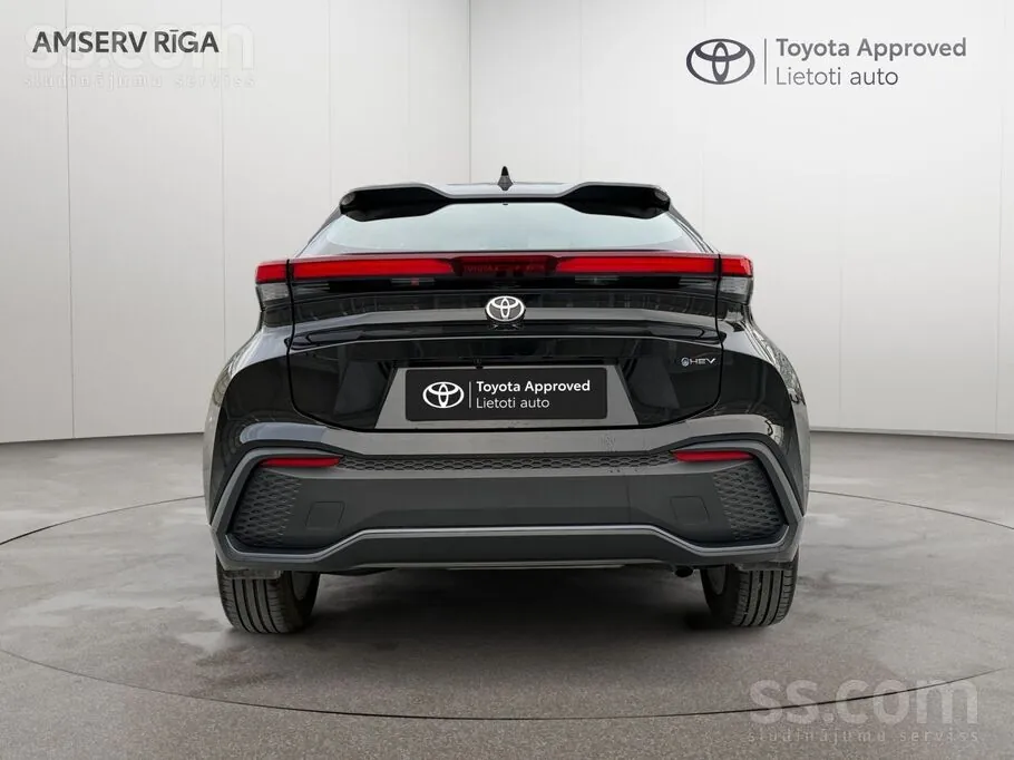 Toyota C-Hr 2025 photo 4