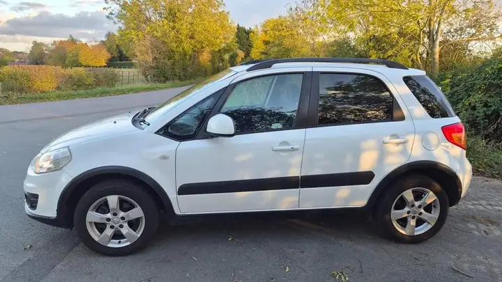 Suzuki Sx4 2013 photo 4