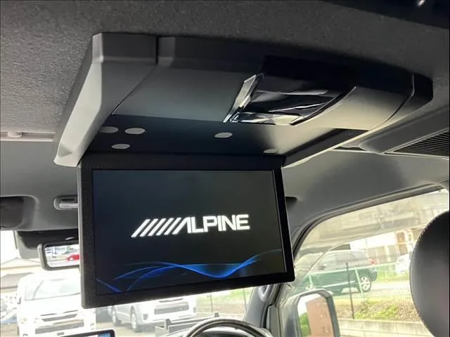 Toyota Hiace 2023 photo 3