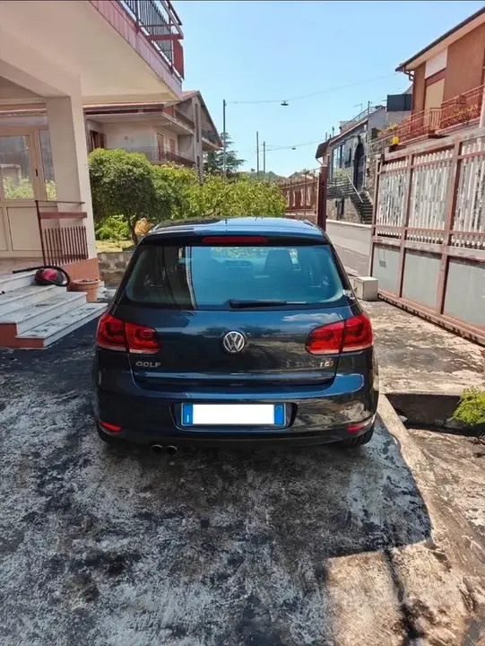 Volkswagen Golf 2012 photo 2