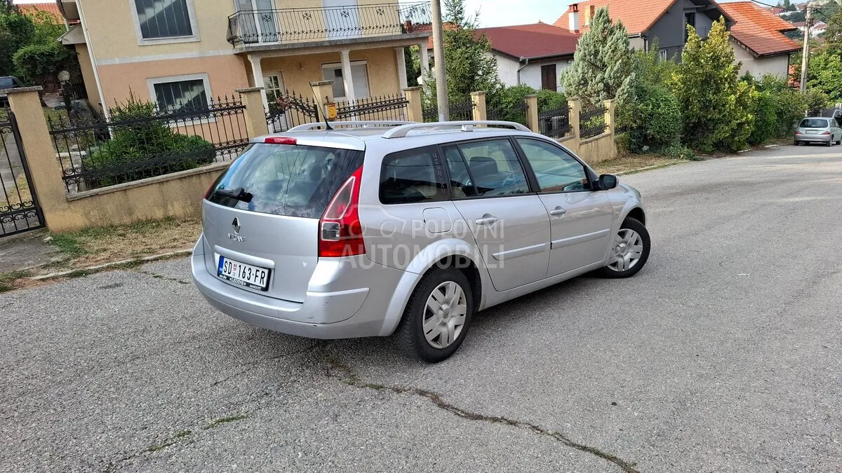 Renault Megane 2008 photo 2