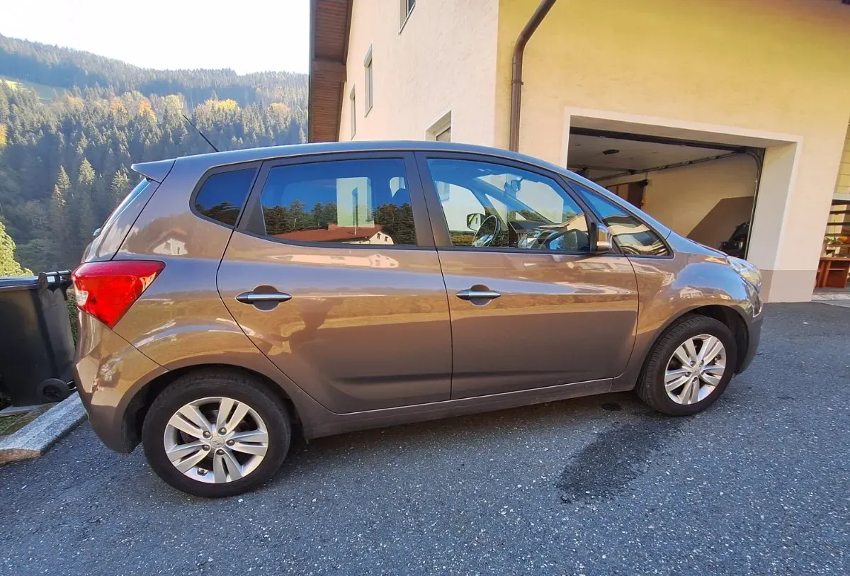 Hyundai Ix20 2014 photo 2