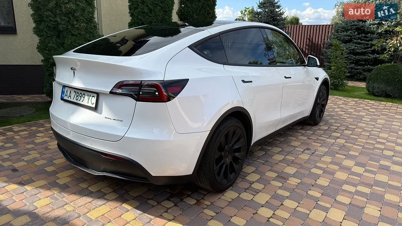 Tesla Model Y 2021 photo 4