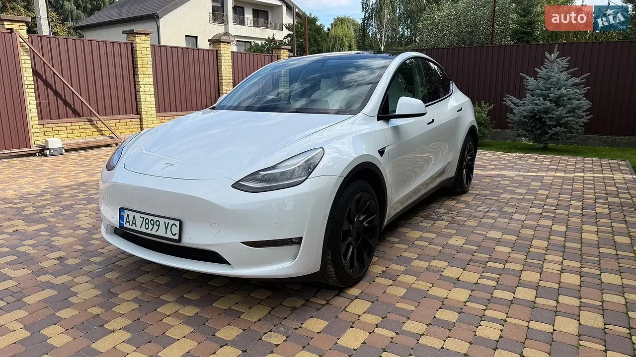 Tesla Model Y 2021 photo 2