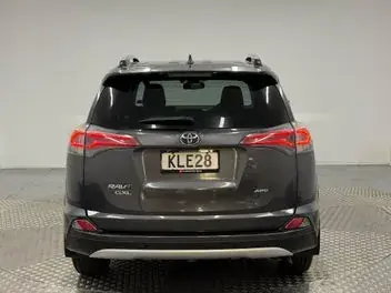 Toyota Rav4 2017 photo 5