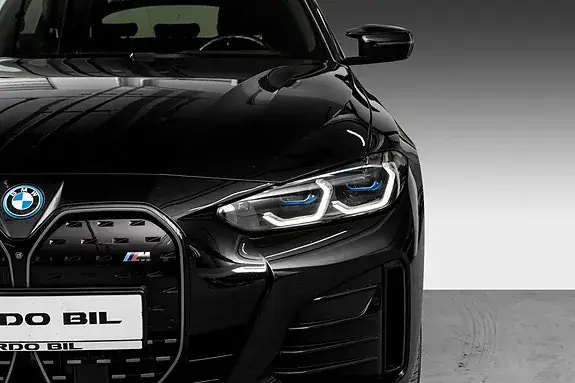 BMW I4 2022 photo 4