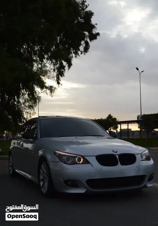 BMW 5 Series 2010 photo 3