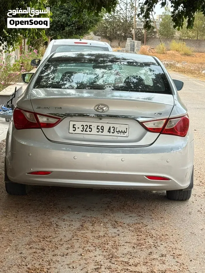 Hyundai Sonata 2012 photo 2