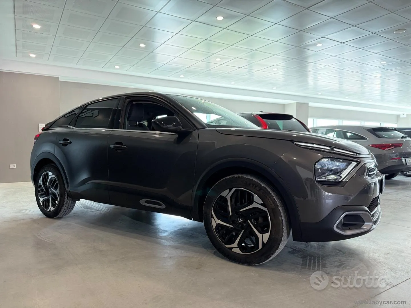 Citroen C4 2023 photo 4
