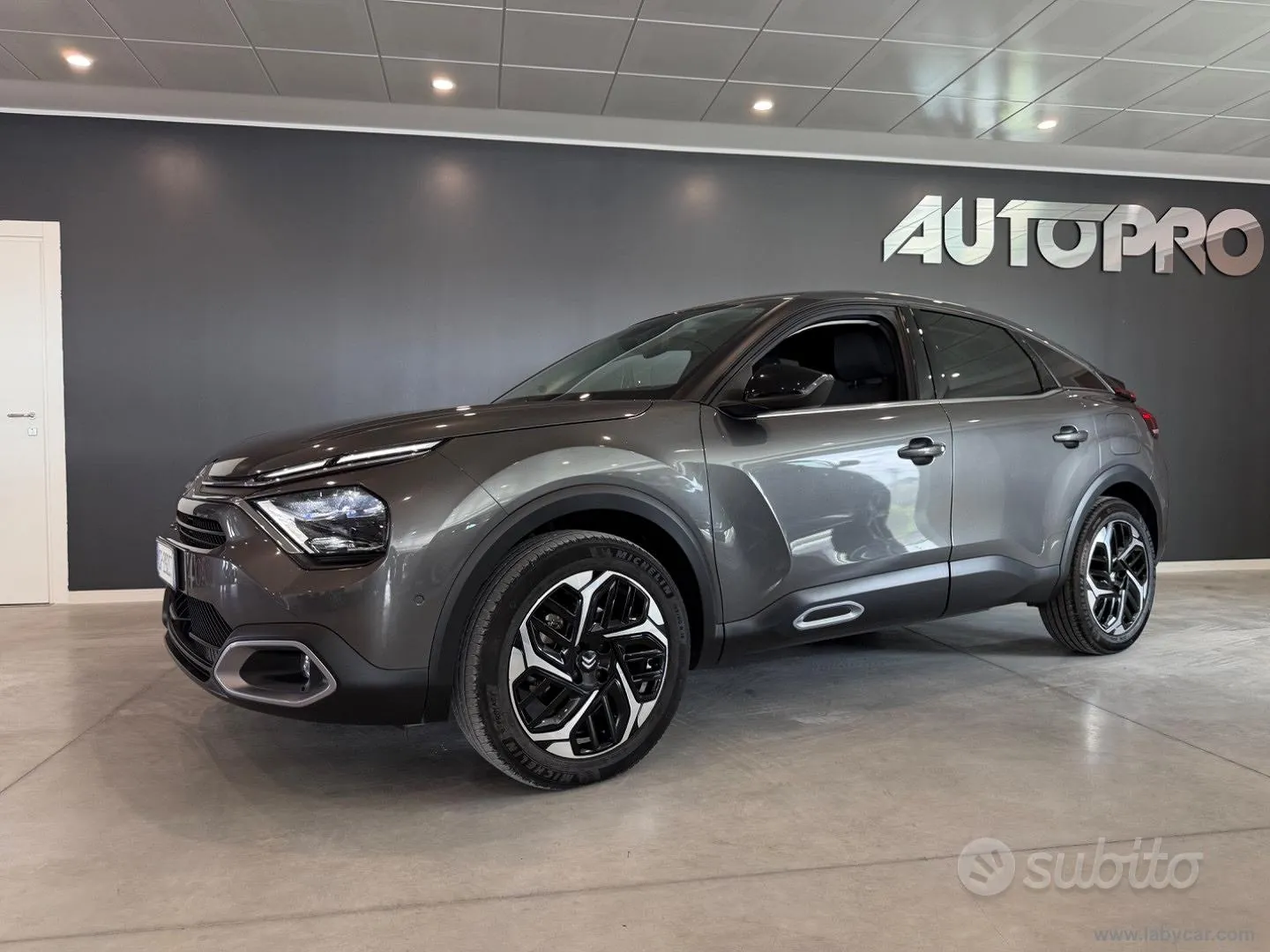 Citroen C4 2023 photo 2