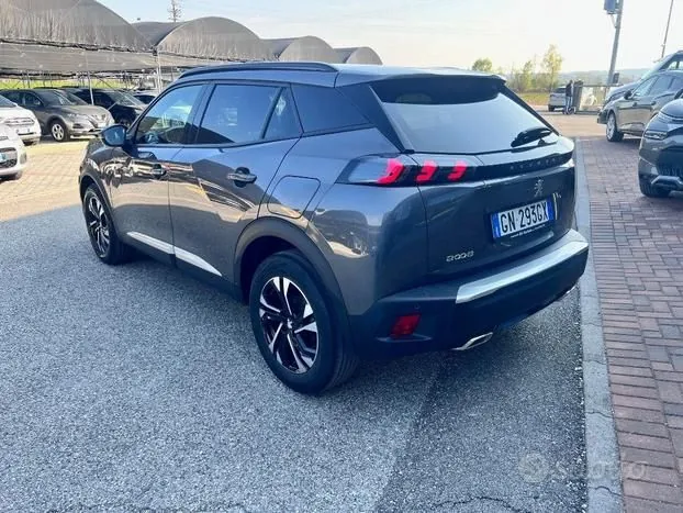 Peugeot 2008 2023 photo 4