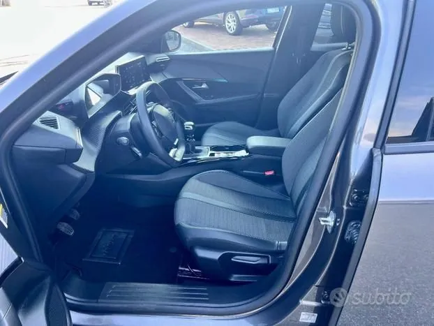 Peugeot 2008 2023 photo 5