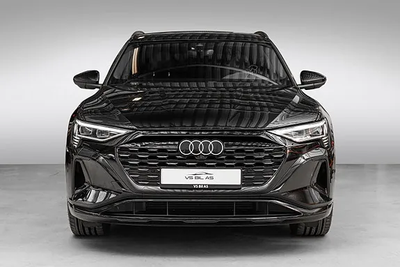 Audi Q8 E-Tron 2024 photo 3