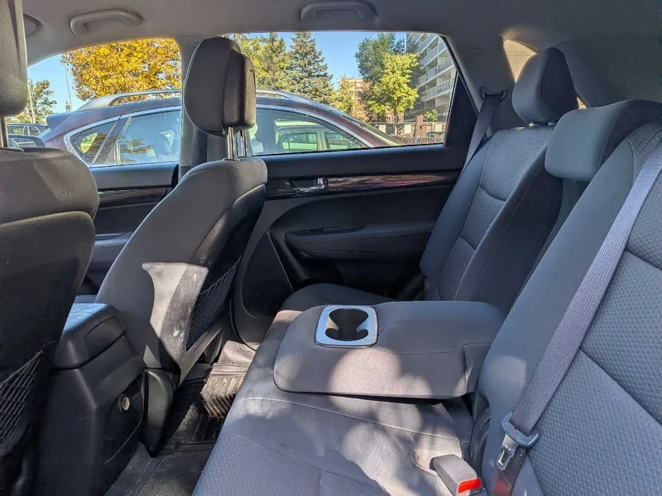 Kia Sorento 2013 photo 2
