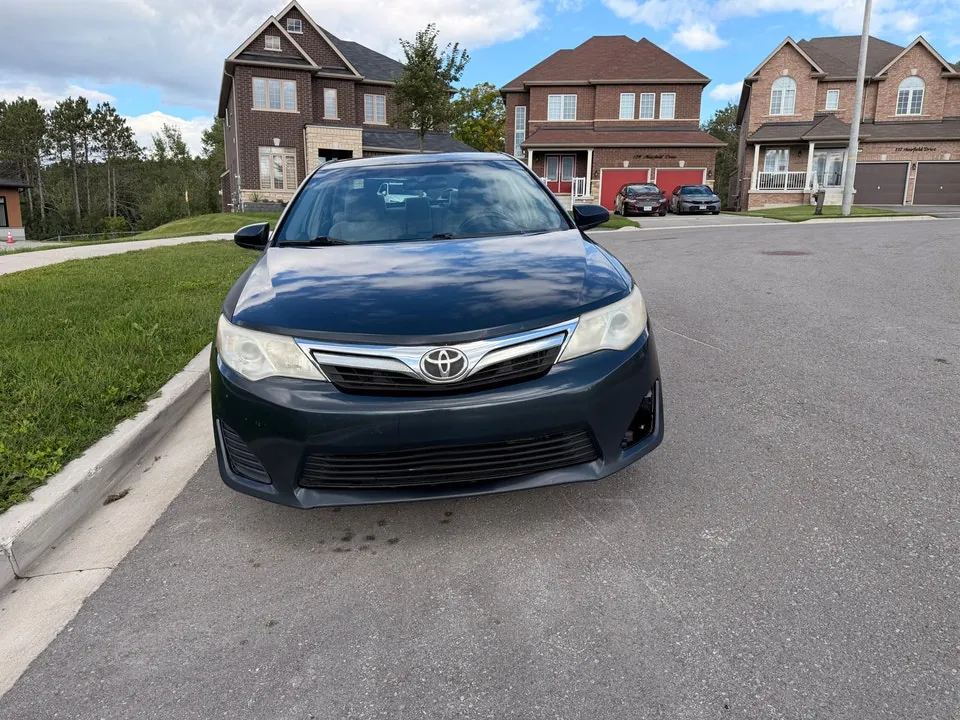 Toyota Camry 2012 photo 2
