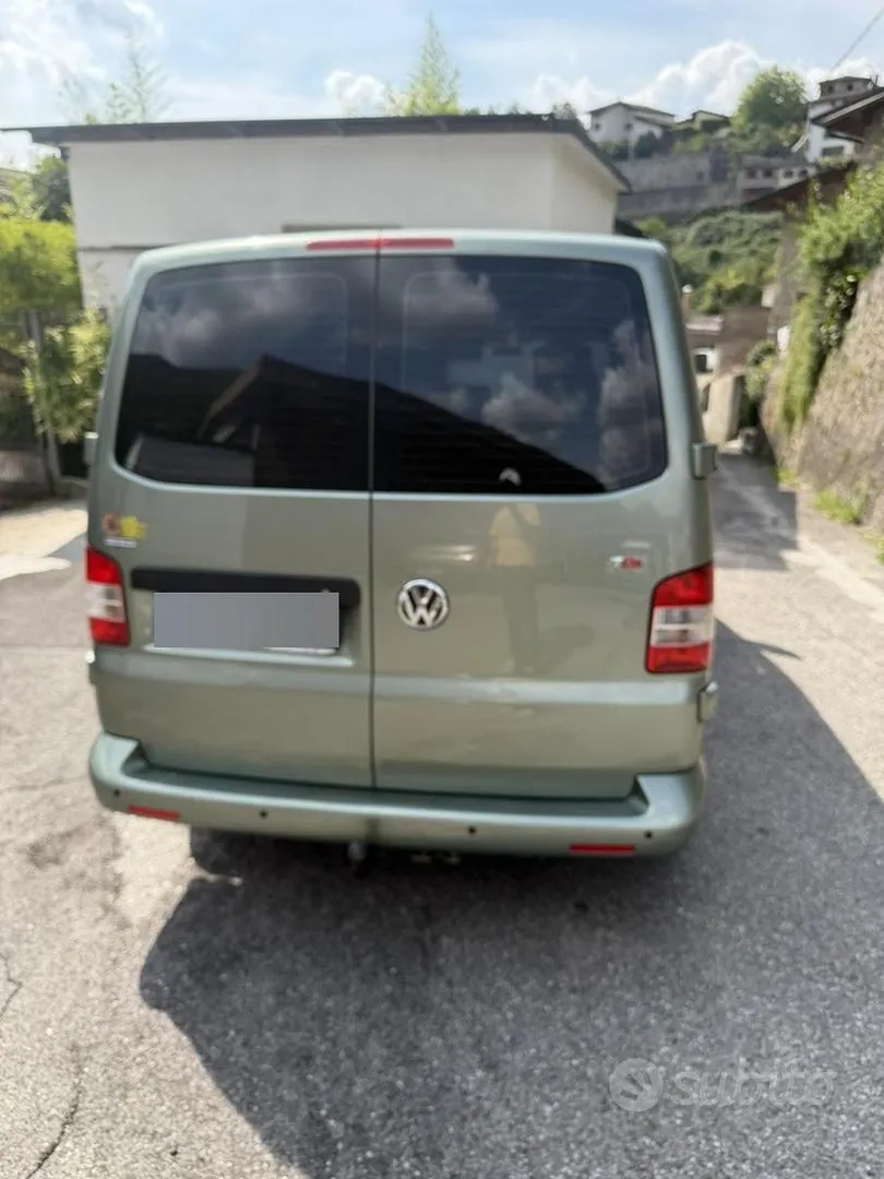 Volkswagen Transporter 2010 photo 4
