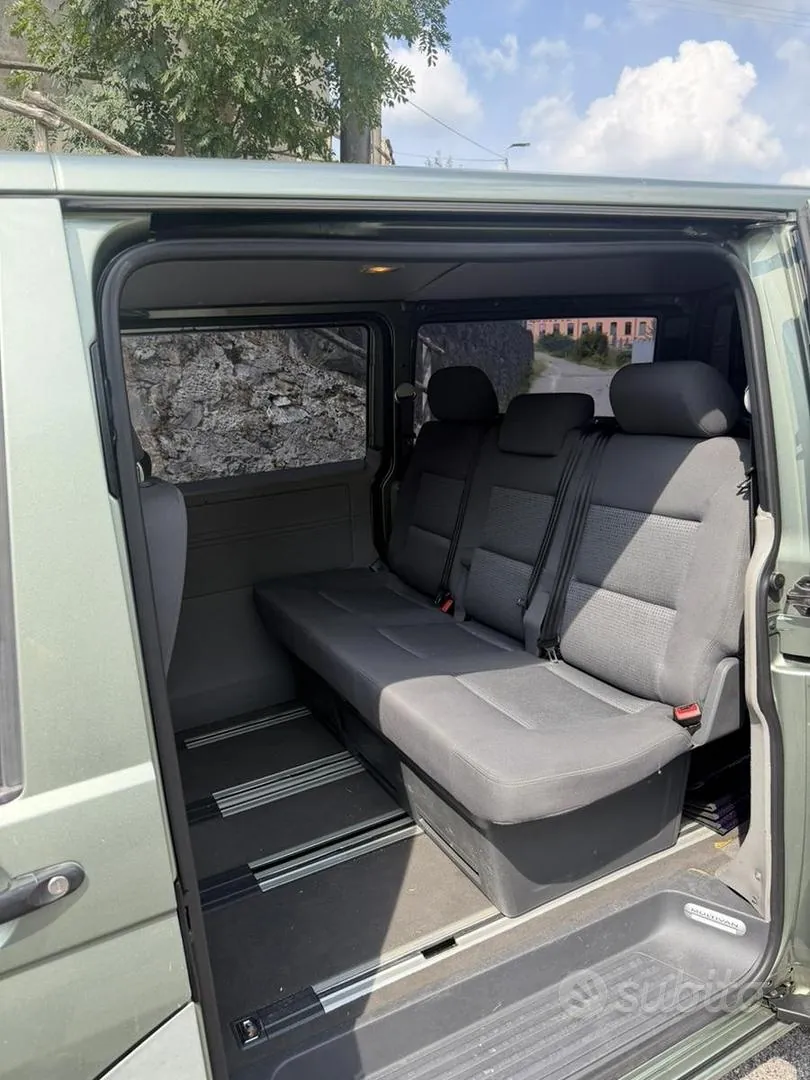 Volkswagen Transporter 2010 photo 5