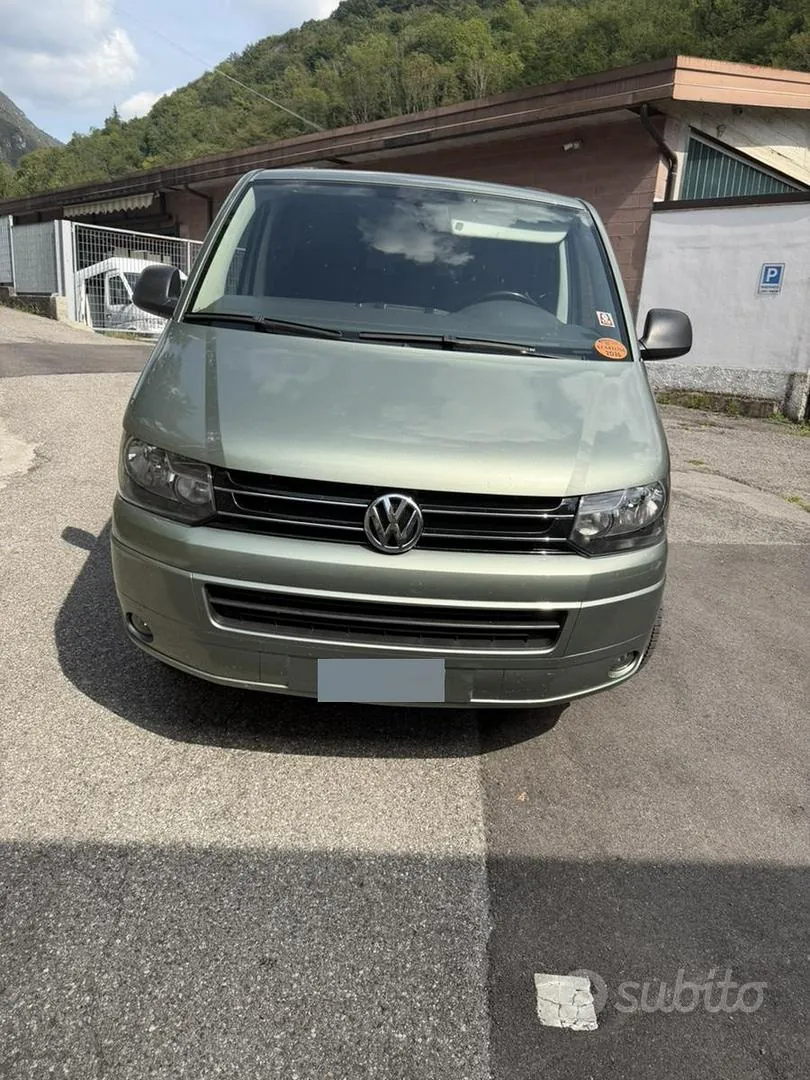 Volkswagen Transporter 2010 photo 2