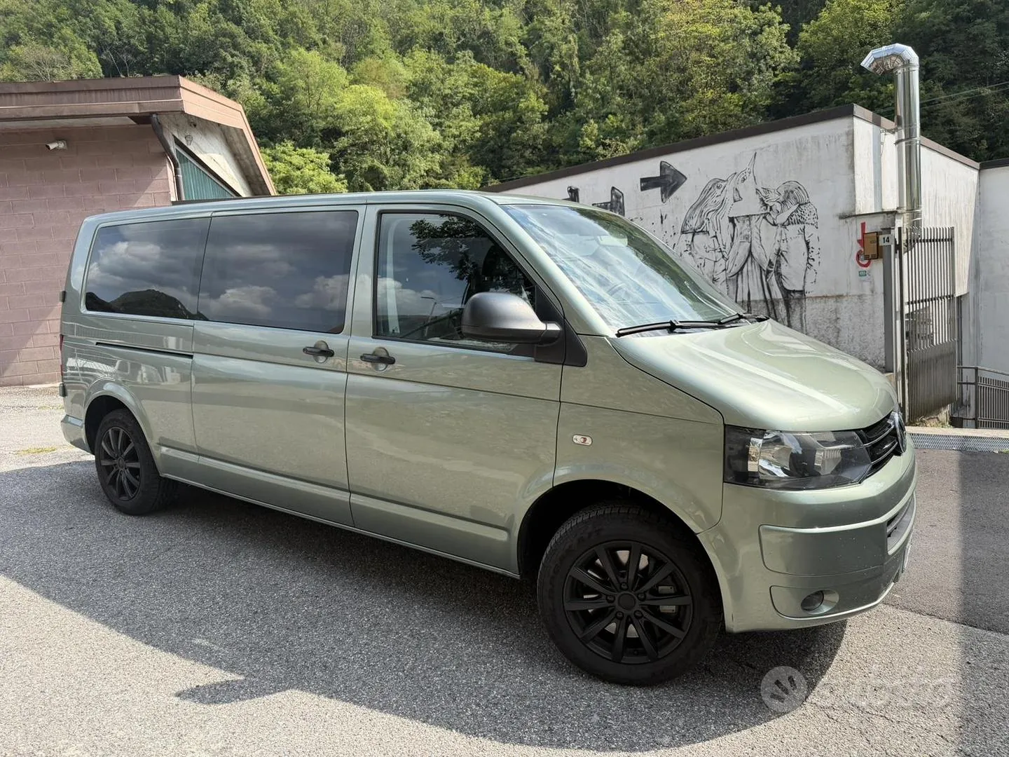 Volkswagen Transporter 2010 photo 3