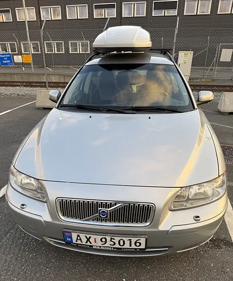 Volvo V70 2008 photo 2