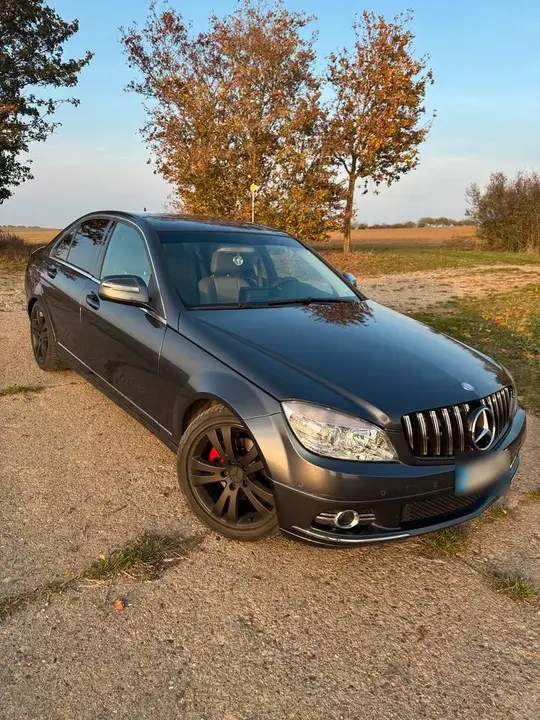 Mercedes-Benz C200