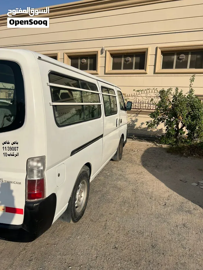 Nissan Urvan 2012 photo 4
