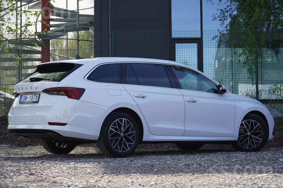 Skoda Octavia 2022 photo 5