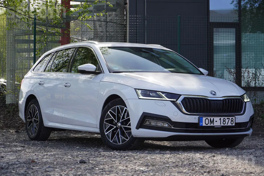 Skoda Octavia 2022 photo 3