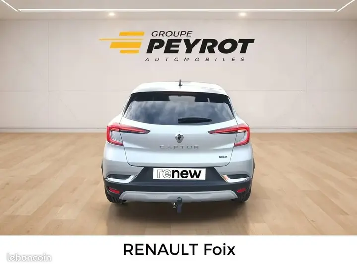 Renault Captur 2022 photo 4