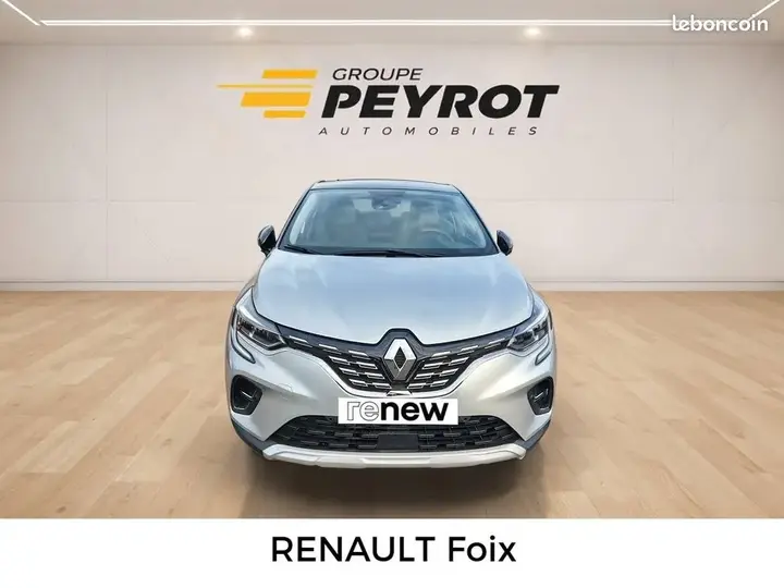 Renault Captur 2022 photo 2