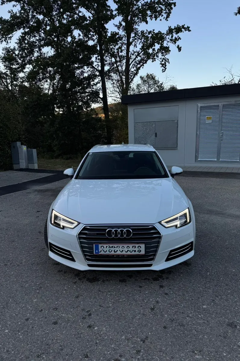 Audi A4 2016 photo 2