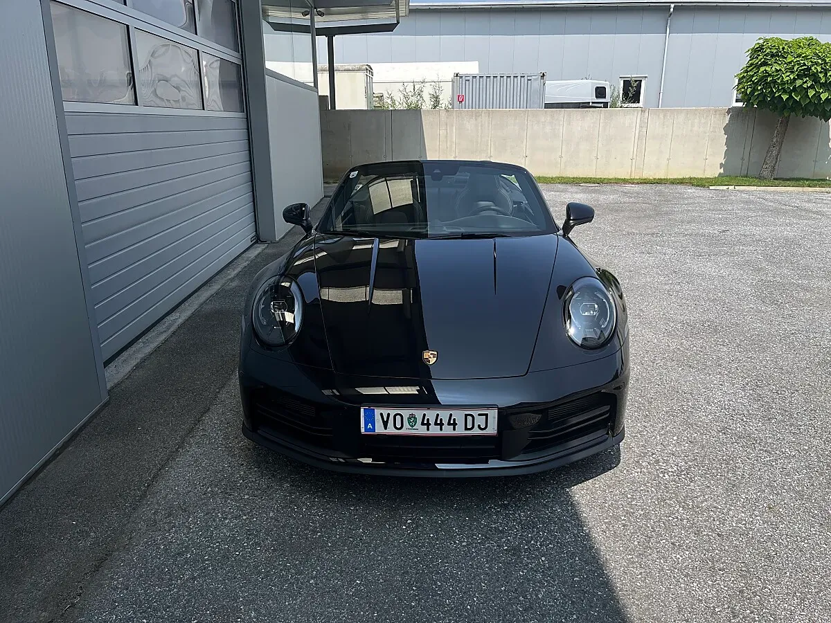 Porsche 911 2025 photo 3