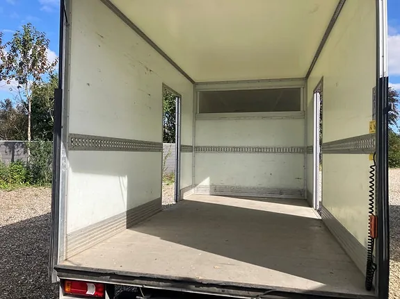 Iveco Daily 2023 photo 5