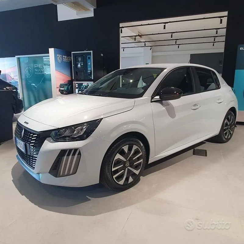 Peugeot 208