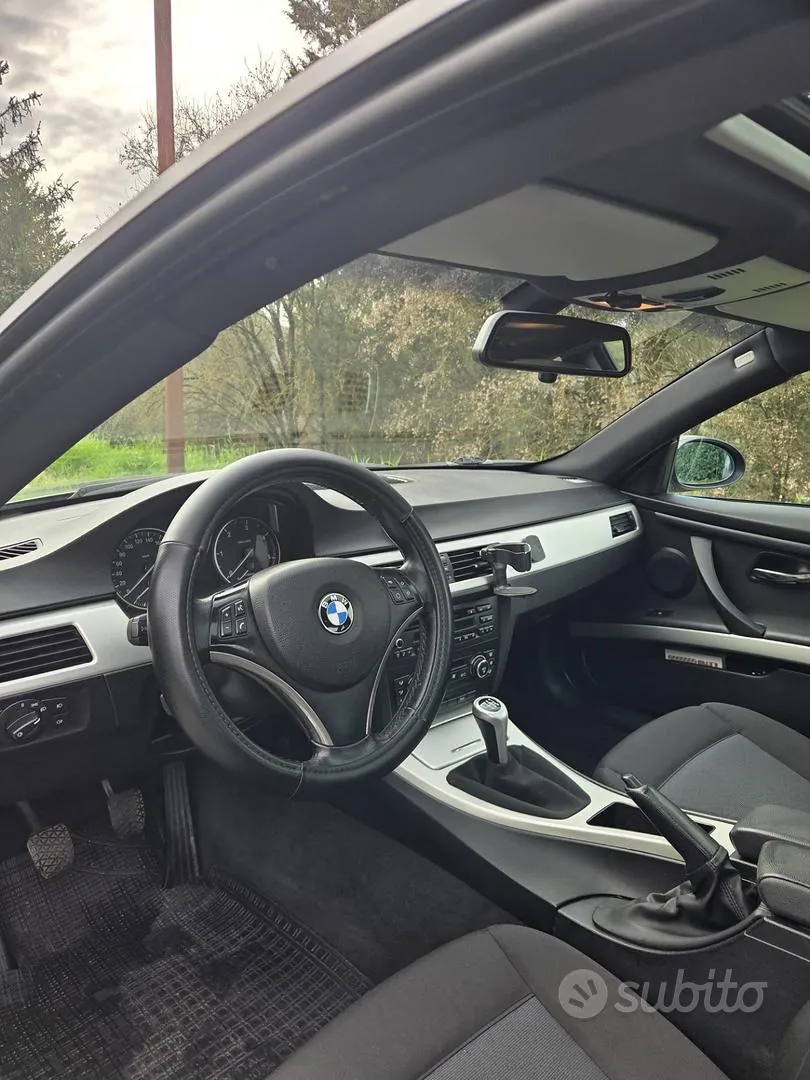 BMW 320D 2007 photo 4
