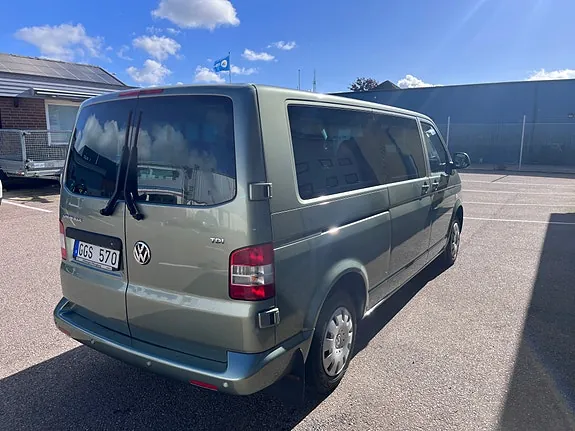 Volkswagen Caravelle 2011 photo 5