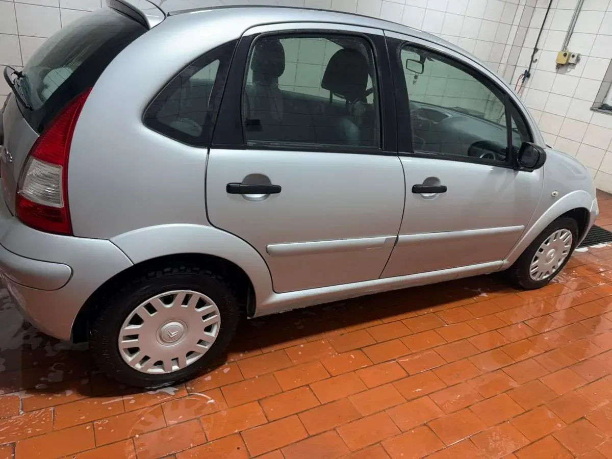 Citroen C3 2008 photo 2
