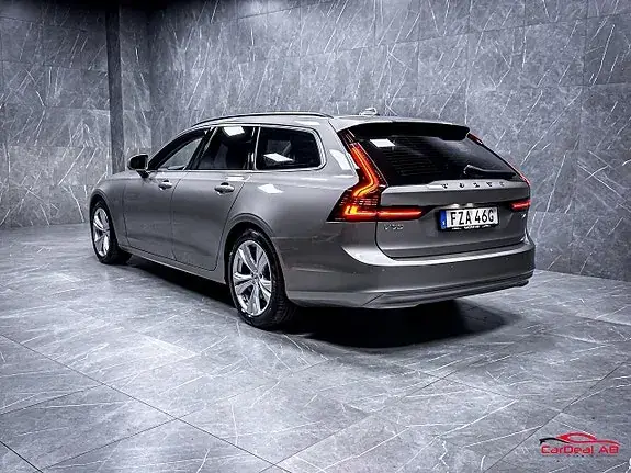 Volvo V90 2022 photo 5