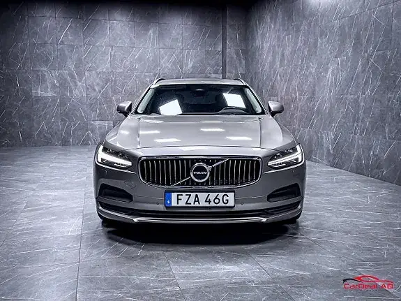 Volvo V90 2022 photo 2