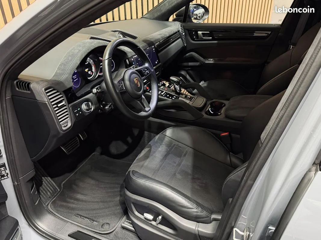 Porsche Cayenne 2022 photo 3