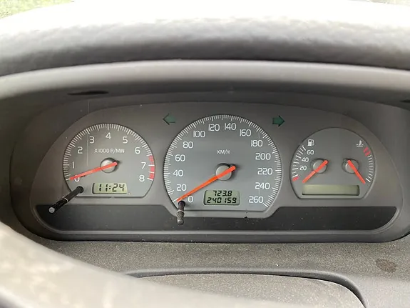 Volvo S40 2000 photo 2