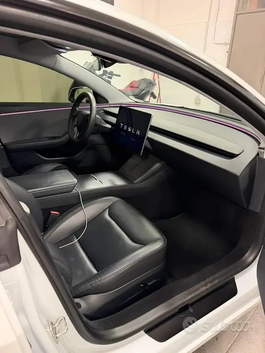 Tesla Model 3 2023 photo 5