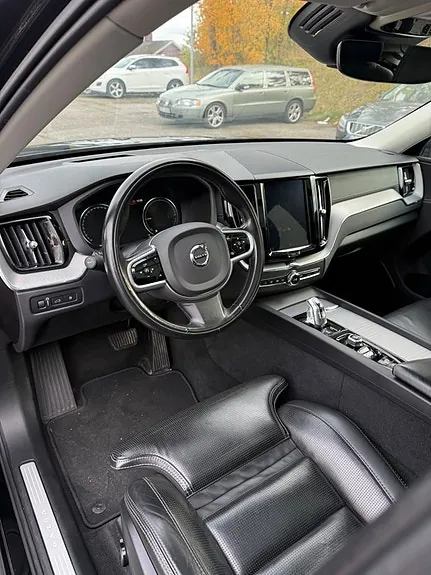 Volvo Xc60 2019 photo 4